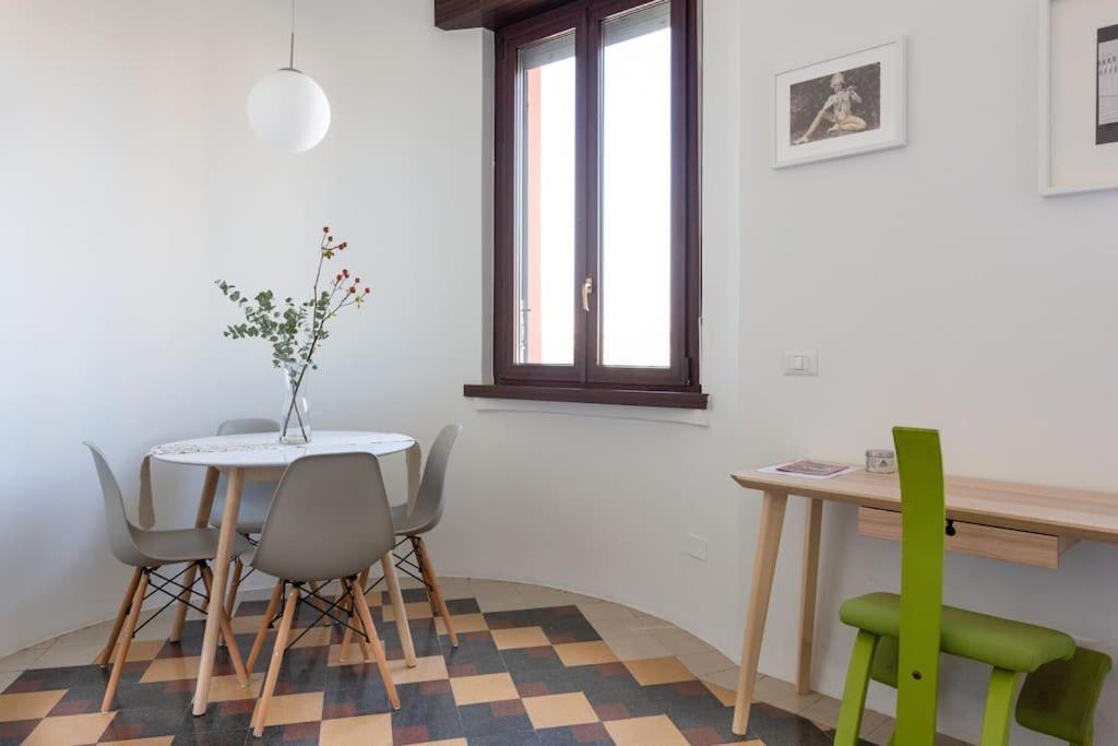 Big Bright Cozy Studio Apartment In Nolo Near Mm1 Milan Extérieur photo